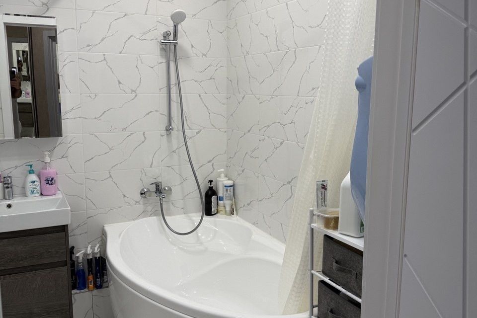 Продаётся 1-комнатная квартира, 43.3 м²