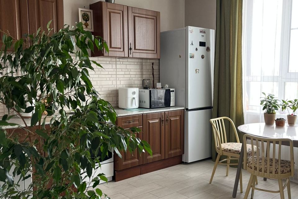Продаётся 2-комнатная квартира, 63.7 м²