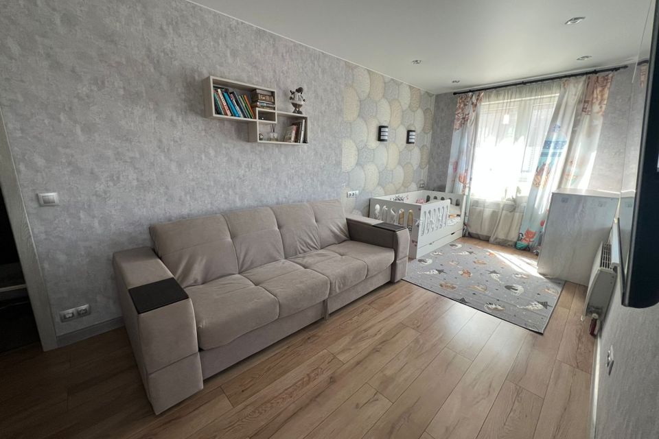 Продаётся 1-комнатная квартира, 38.3 м²