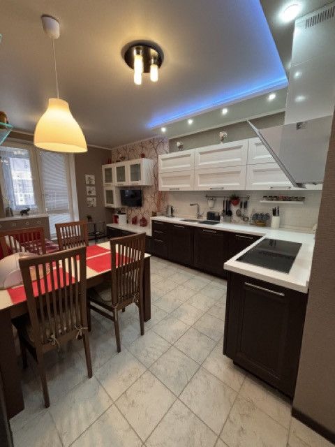 Продаётся 1-комнатная квартира, 50 м²