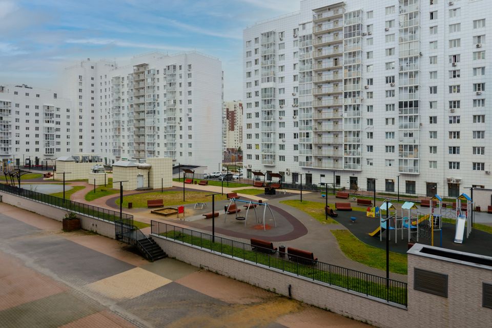 Продаётся 4-комнатная квартира, 103.1 м²