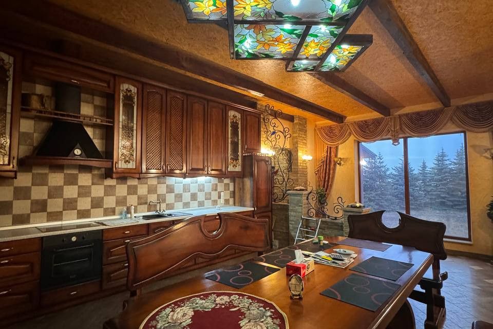 Продаётся 1-этажный дом, 180 м²