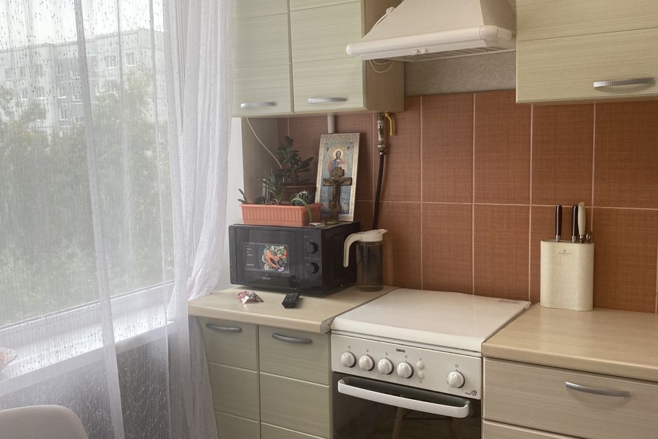Продаётся 1-комнатная квартира, 42.4 м²