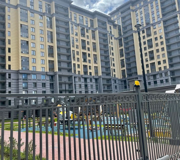 Продаётся 1-комнатная квартира, 41.9 м²