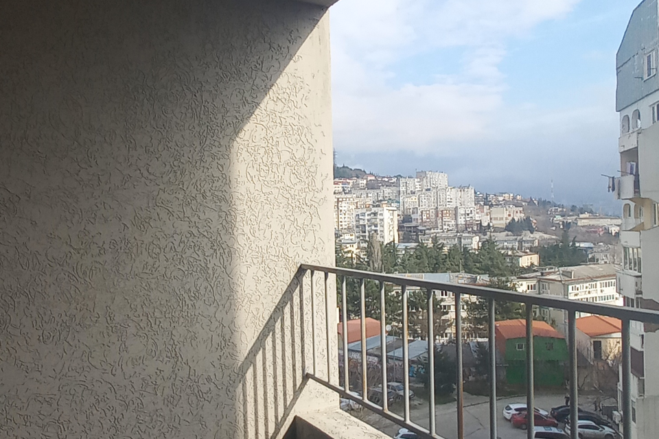 Продаётся 1-комнатная квартира, 52 м²