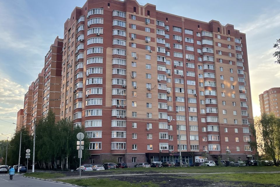 Продаётся 3-комнатная квартира, 101 м²