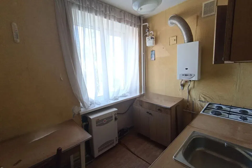 Продаётся 3-комнатная квартира, 46.7 м²
