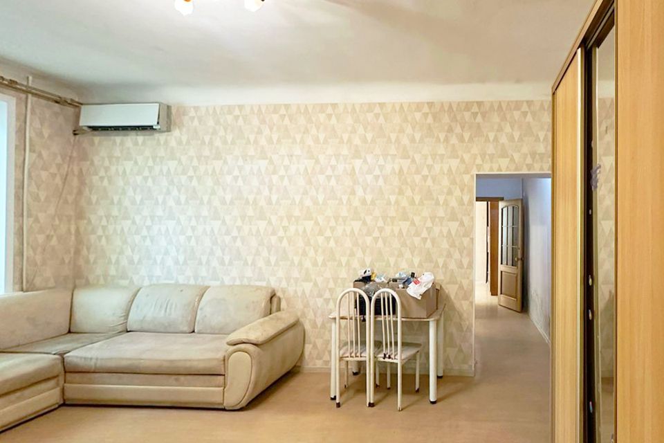 Продаётся 3-комнатная квартира, 65 м²