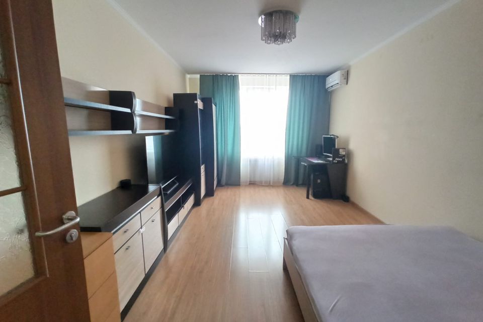 Продаётся 1-комнатная квартира, 43.1 м²