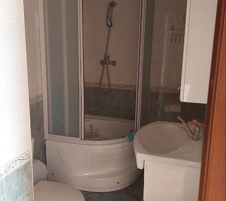 Продаётся 2-этажный дом, 200 м²