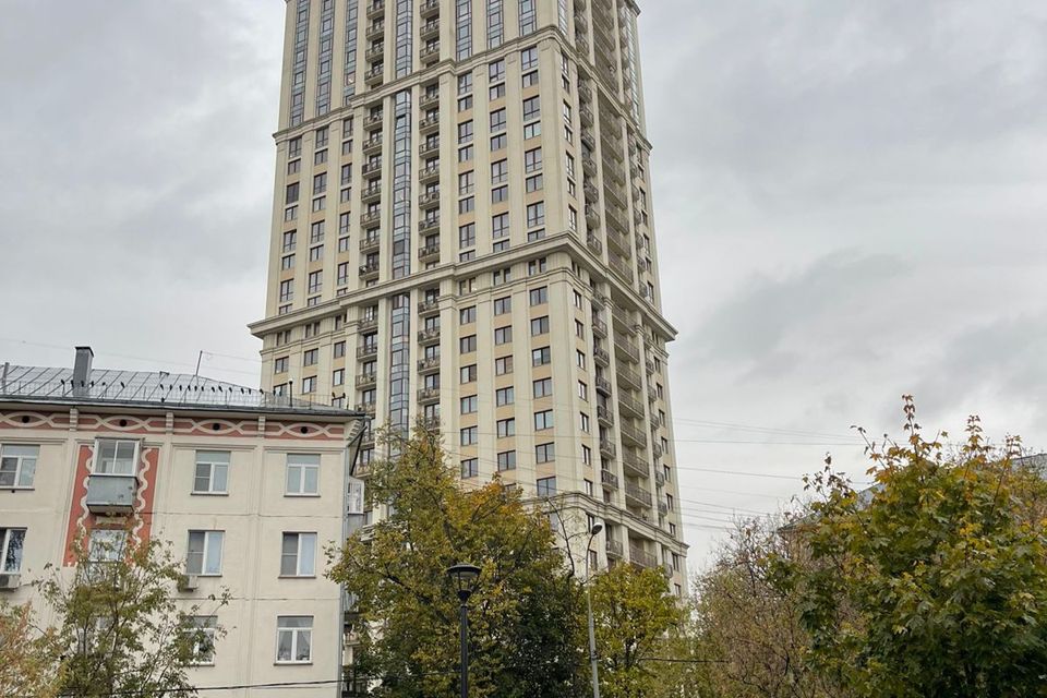 Продаётся 3-комнатная квартира, 133.7 м²