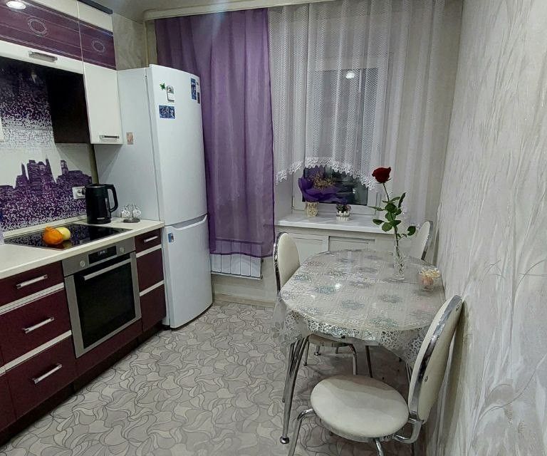 Продаётся 3-комнатная квартира, 60.3 м²