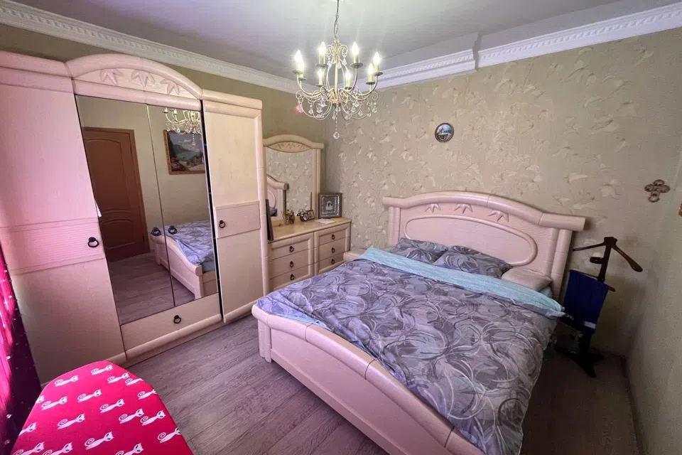 Продаётся 3-комнатная квартира, 62.8 м²