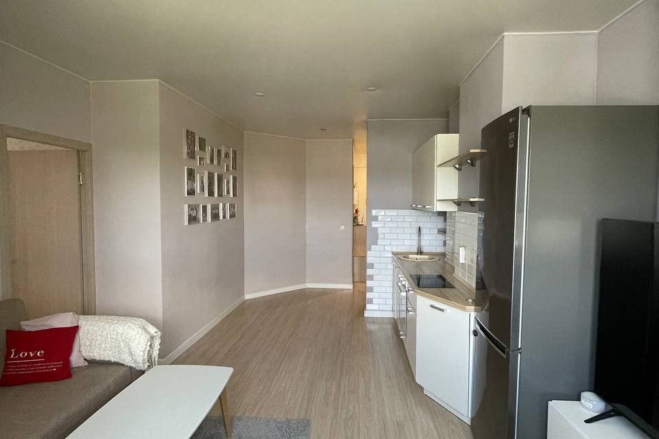 Продаётся 1-комнатная квартира, 41.2 м²