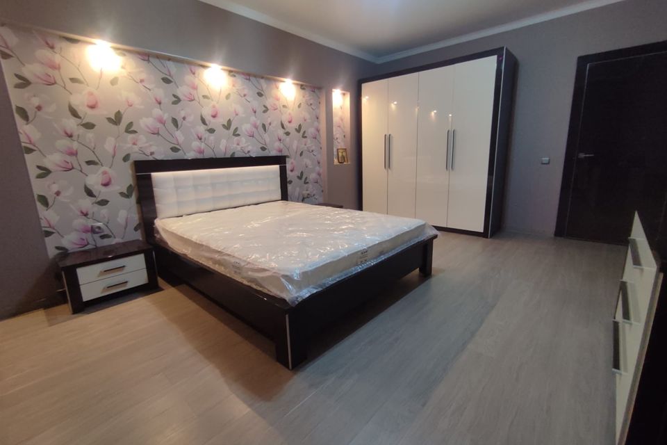 Продаётся 3-комнатная квартира, 92 м²
