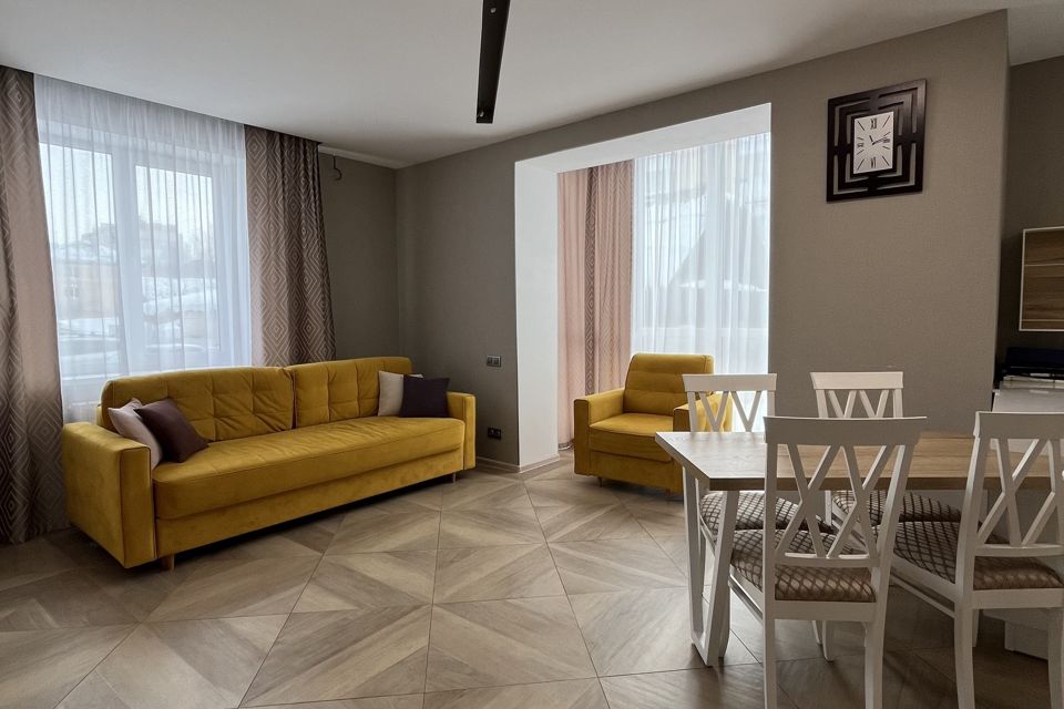 Продаётся 3-комнатная квартира, 91.3 м²
