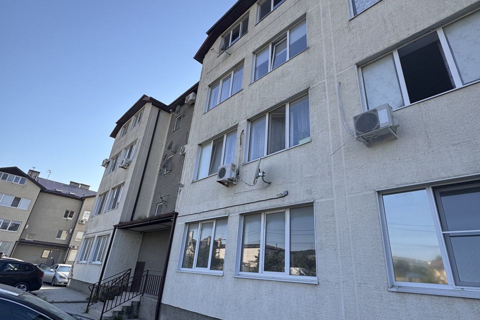 Продаётся 2-комнатная квартира, 79.2 м²