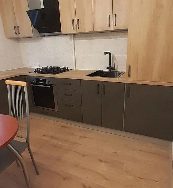 Продаётся 3-комнатная квартира, 57.5 м²