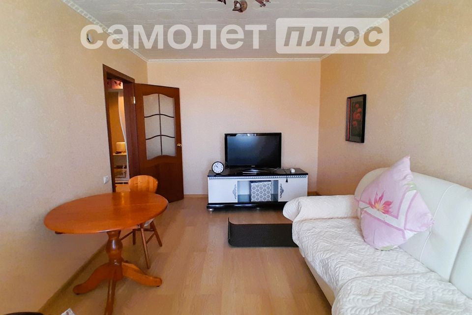 Продаётся 3-комнатная квартира, 63.8 м²