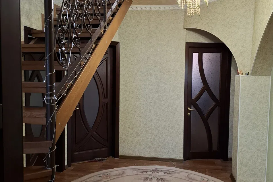 Продаётся 2-этажный дом, 180 м²