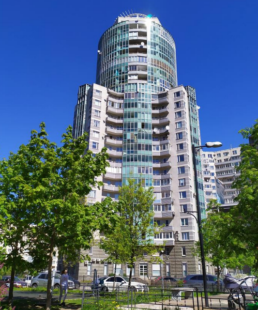 Продаётся 1-комнатная квартира, 53.3 м²