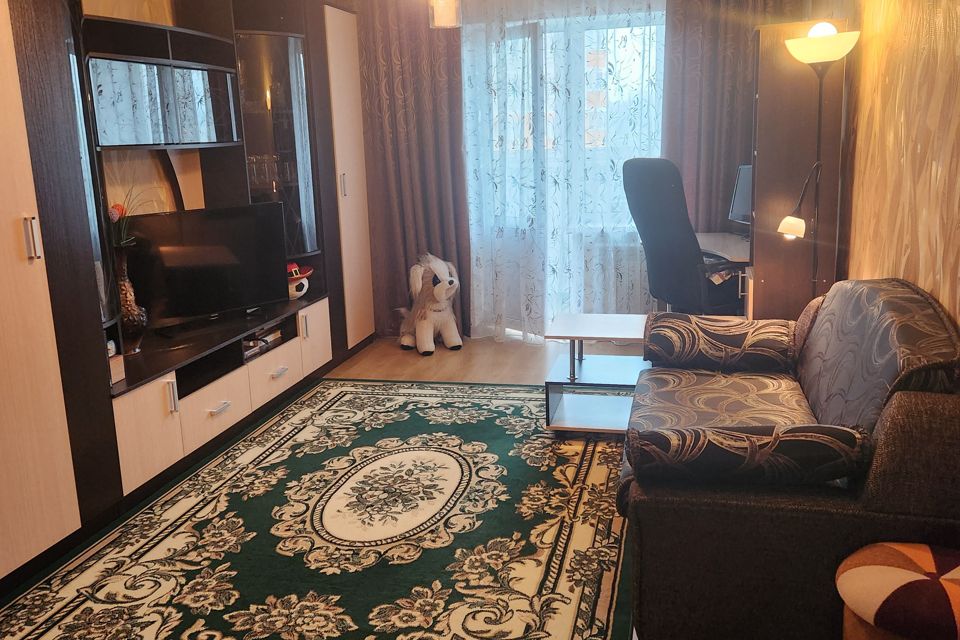 Продаётся 1-комнатная квартира, 41.8 м²