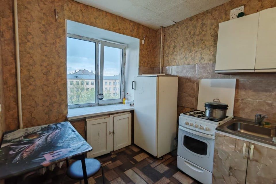 Продаётся 3-комнатная квартира, 40.1 м²