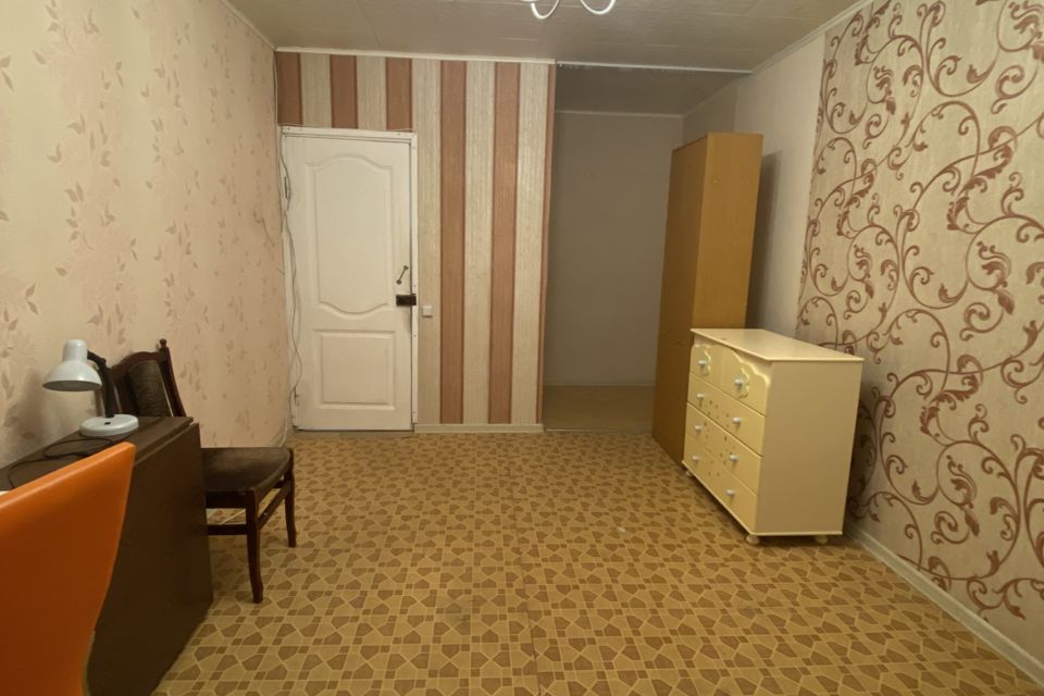 Продаётся комната в 3-комн. квартире, 57 м²