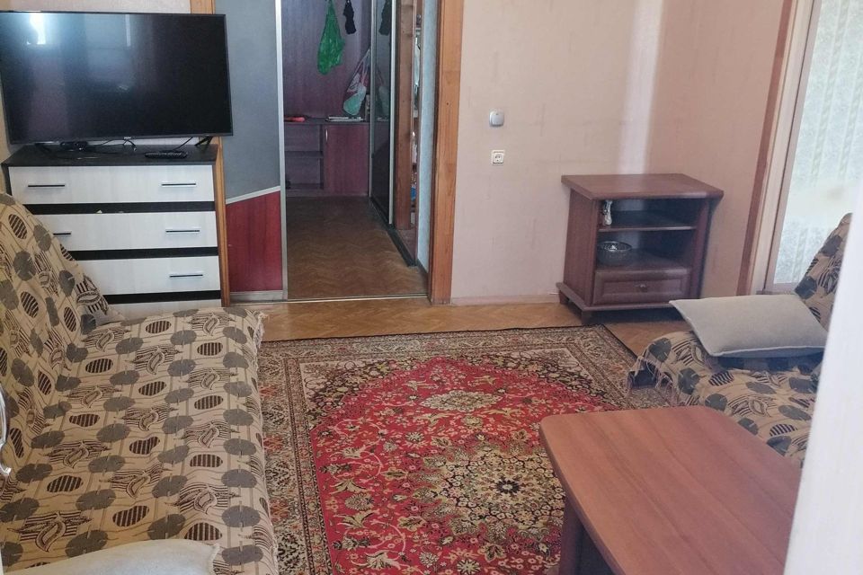 Продаётся 4-комнатная квартира, 79.7 м²