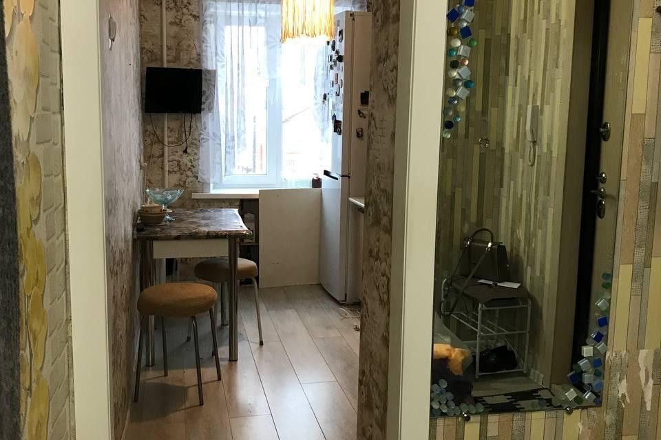 Продаётся 3-комнатная квартира, 58.5 м²