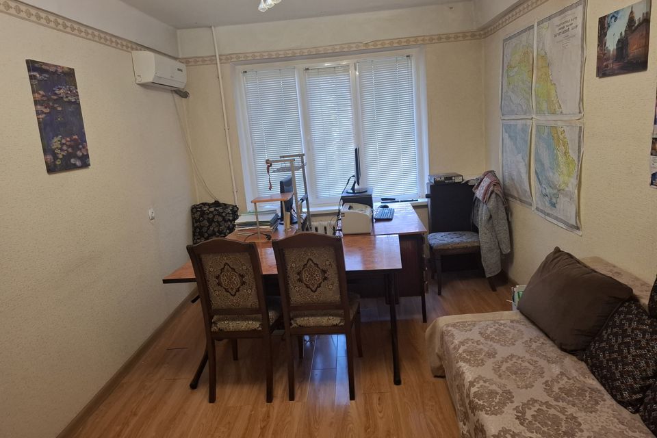 Продаётся 1-комнатная квартира, 32 м²