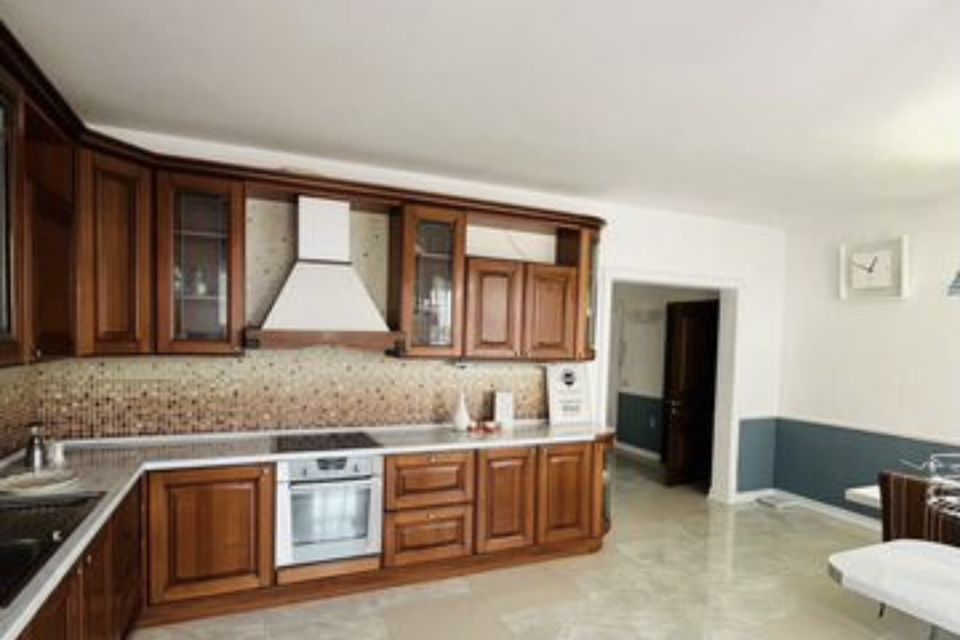 Продаётся 4-комнатная квартира, 120 м²