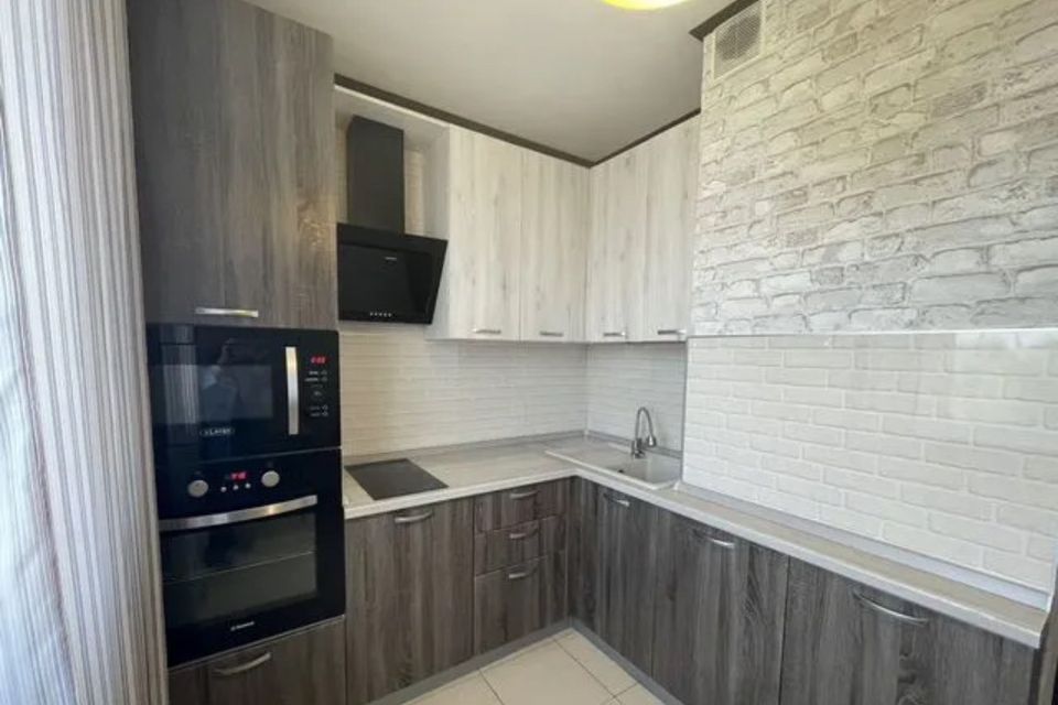 Продаётся 1-комнатная квартира, 38 м²