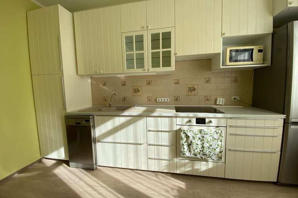 Продаётся 1-комнатная квартира, 43.3 м²