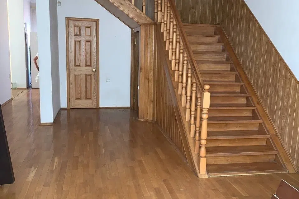 Продаётся 2-этажный дом, 480 м²