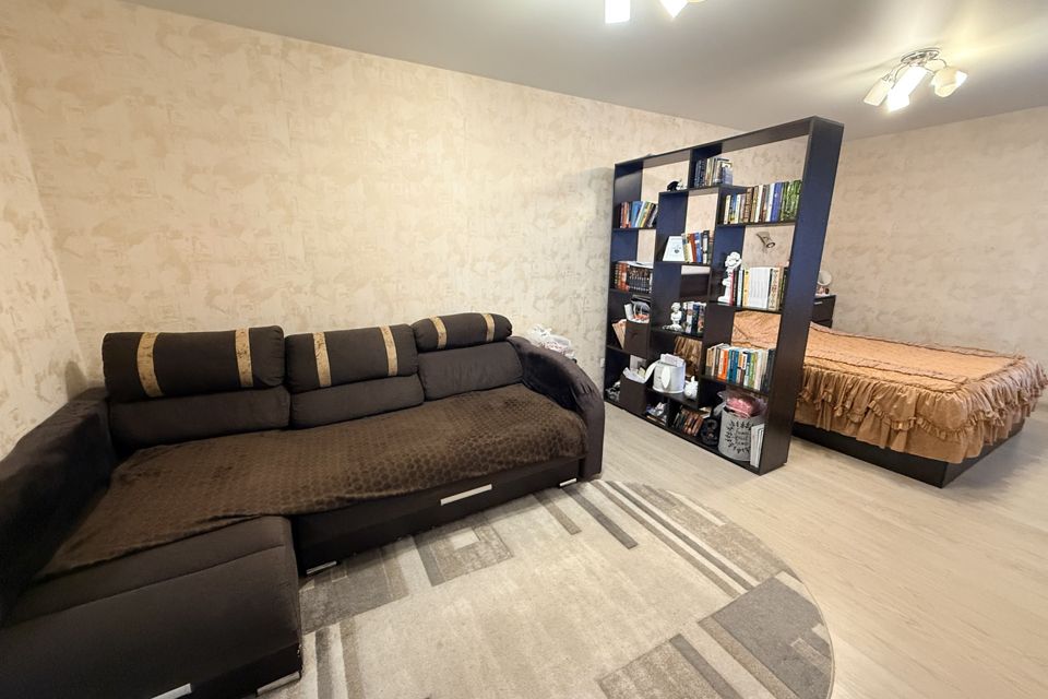 Продаётся 1-комнатная квартира, 42 м²