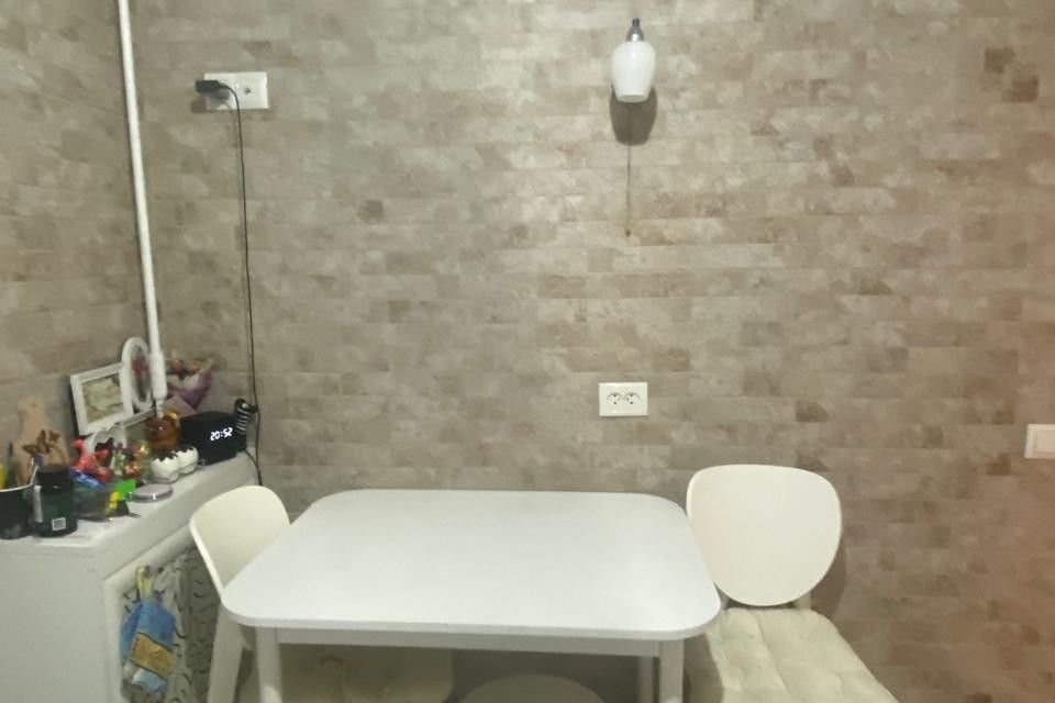 Продаётся 1-комнатная квартира, 30.8 м²