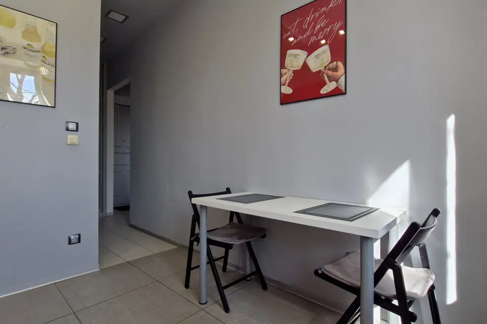 Продаётся 2-комнатная квартира, 57 м²