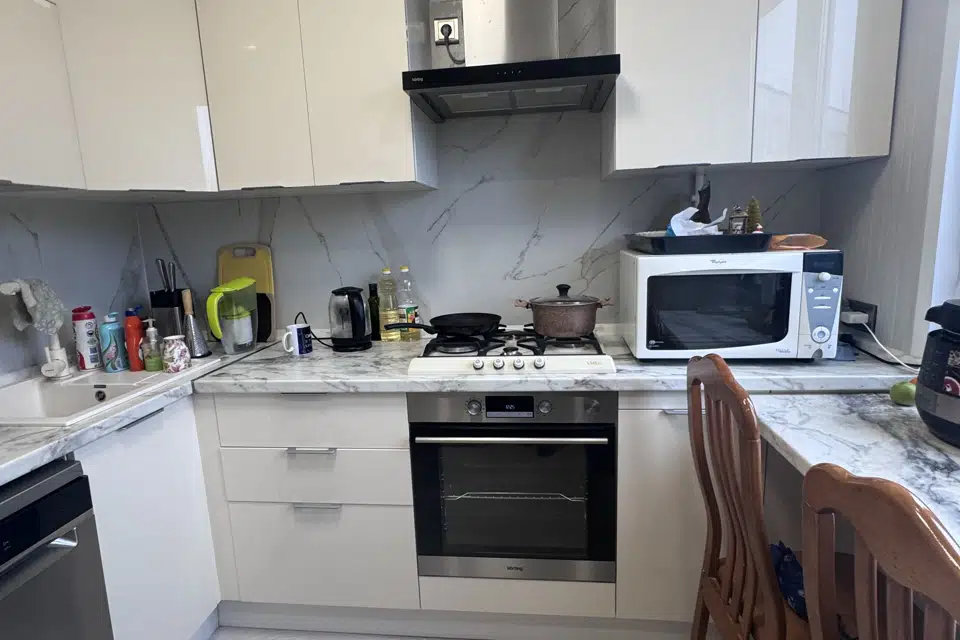 Продаётся 4-комнатная квартира, 72.6 м²