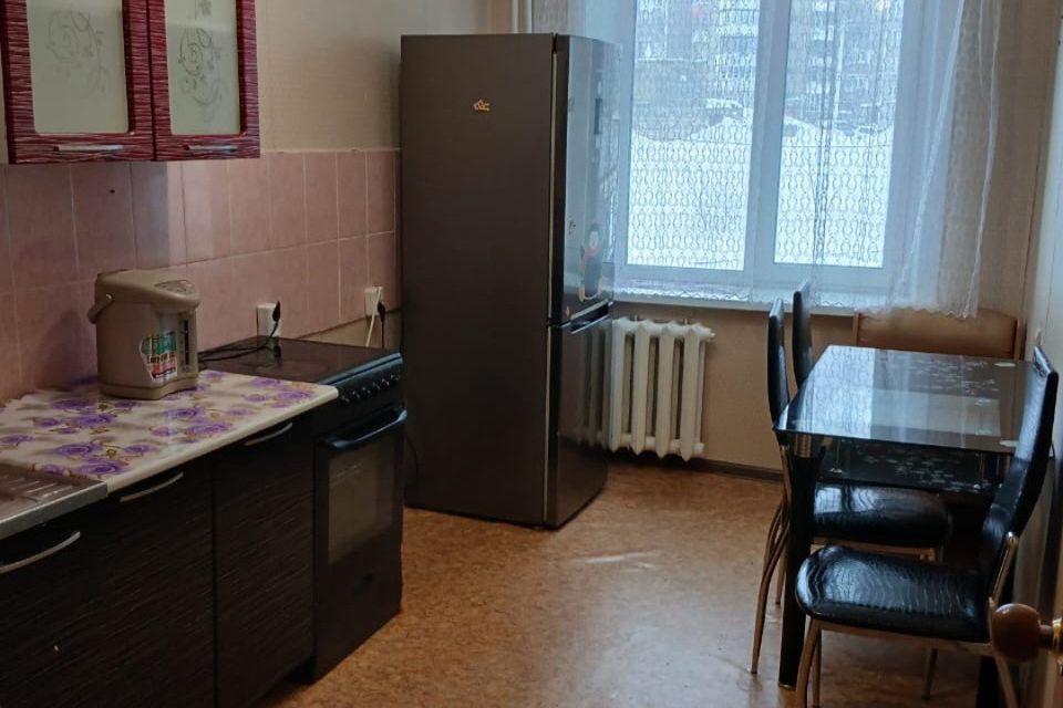 Продаётся 2-комнатная квартира, 65.6 м²