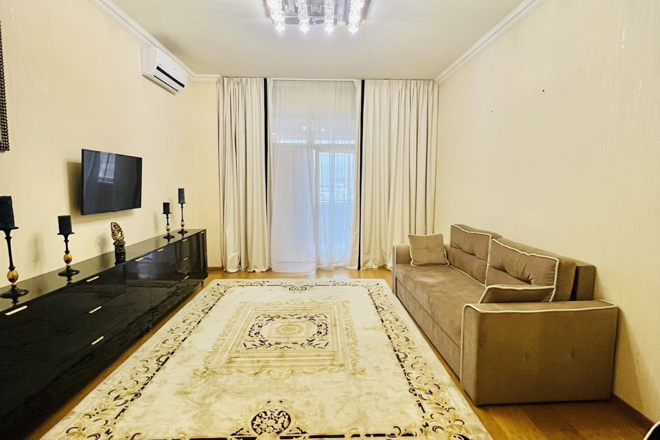Продаётся 2-комнатная квартира, 100 м²