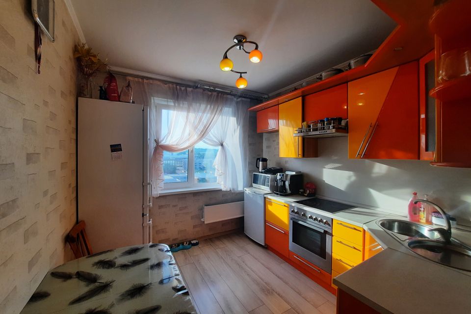 Продаётся 4-комнатная квартира, 79.2 м²