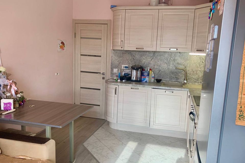Продаётся 1-комнатная квартира, 49.6 м²