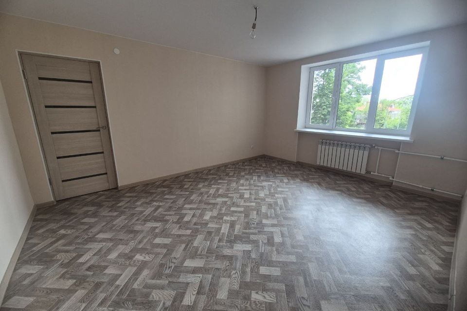 Продаётся 3-комнатная квартира, 60.3 м²