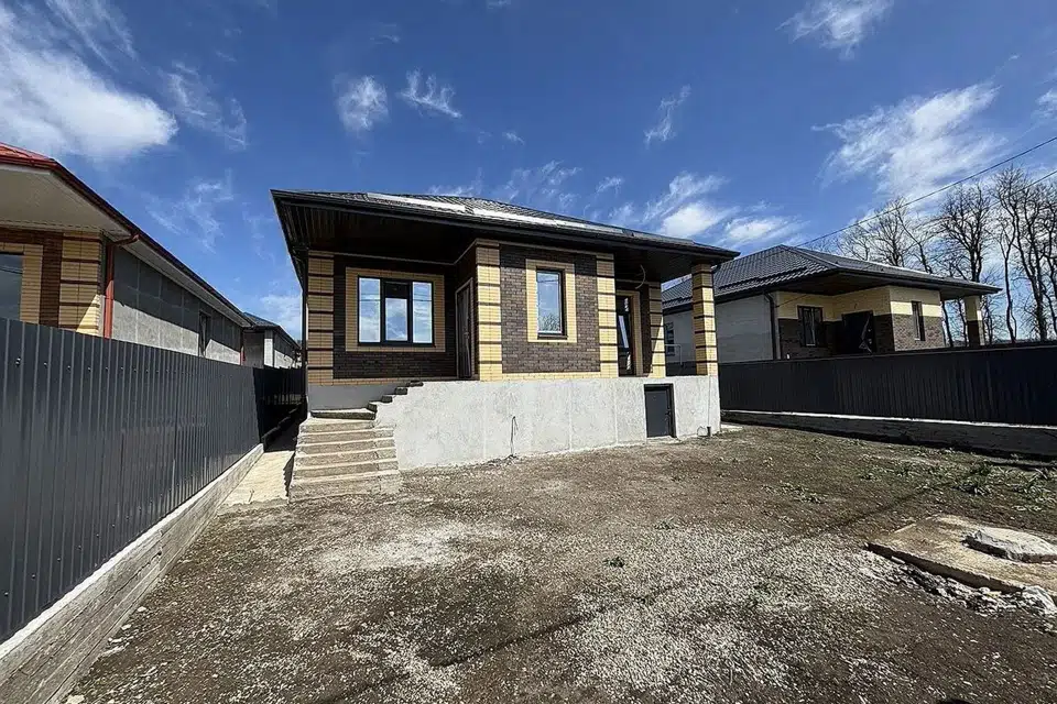 Продаётся 1-этажный дом, 100 м²