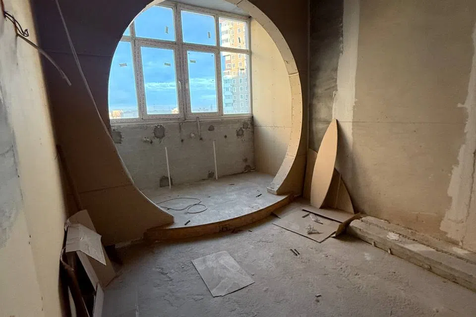 Продаётся 3-комнатная квартира, 130 м²