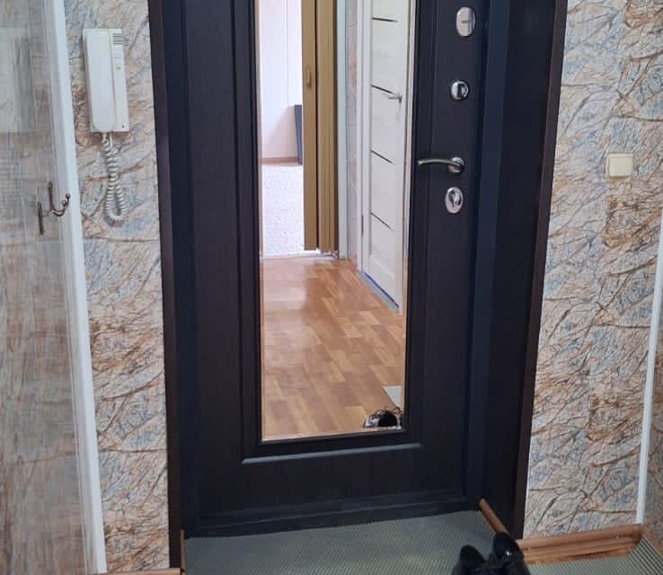 Продаётся 3-комнатная квартира, 58.4 м²