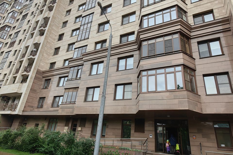 Продаётся 3-комнатная квартира, 111.5 м²