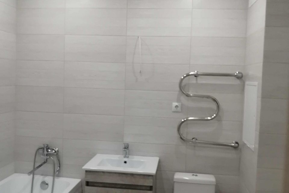 Продаётся 1-комнатная квартира, 56.4 м²
