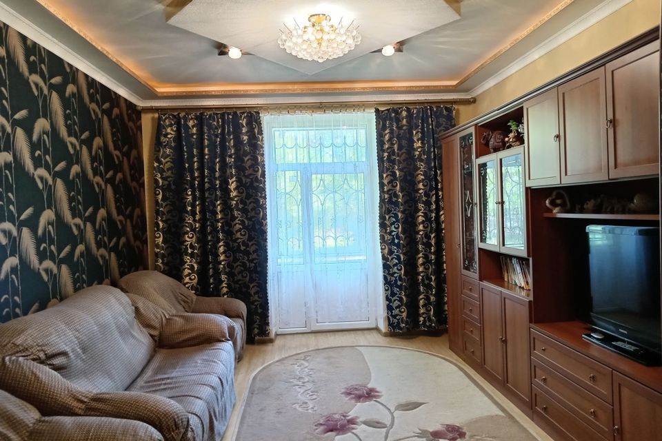 Продаётся 4-комнатная квартира, 85 м²